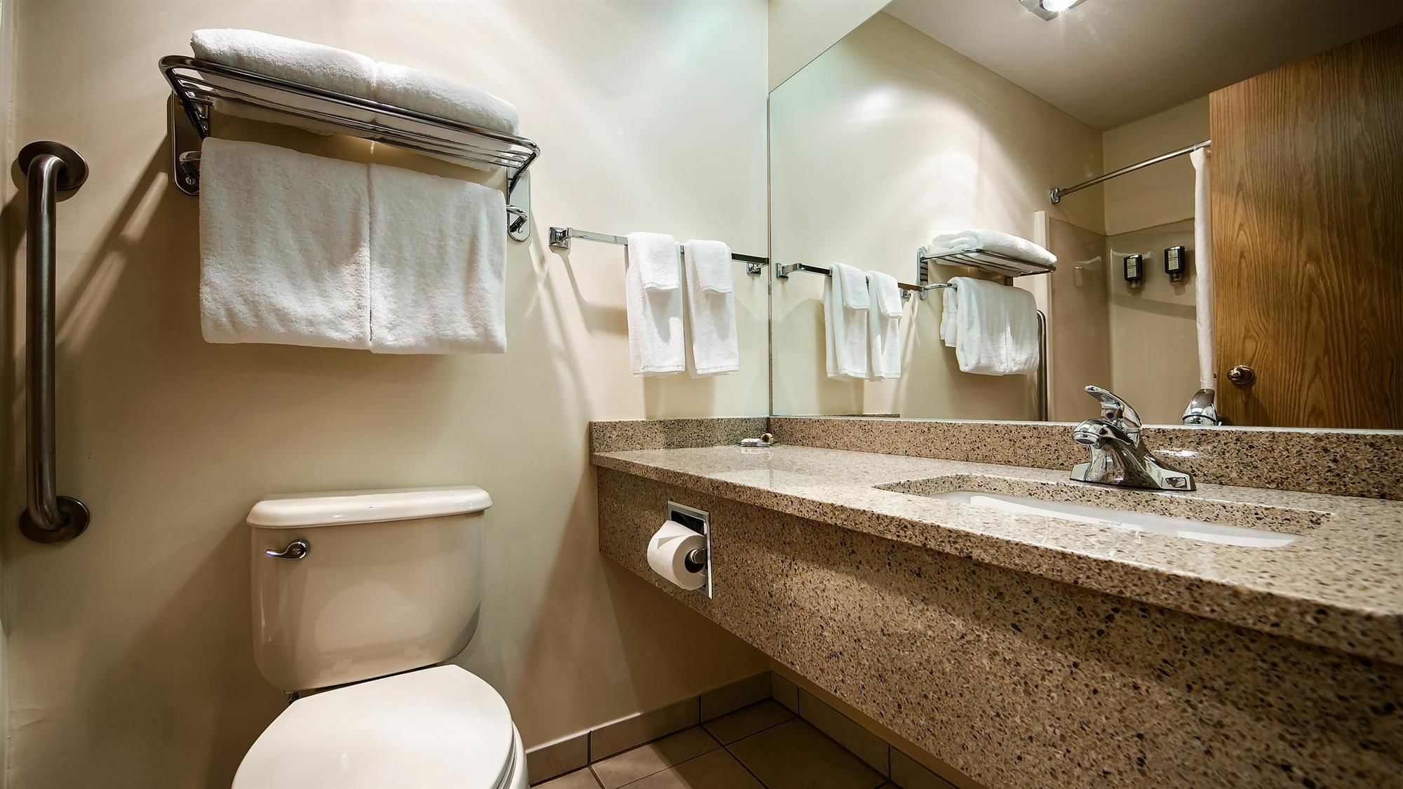 Surestay Hotel By Best Western Chilliwack Extérieur photo